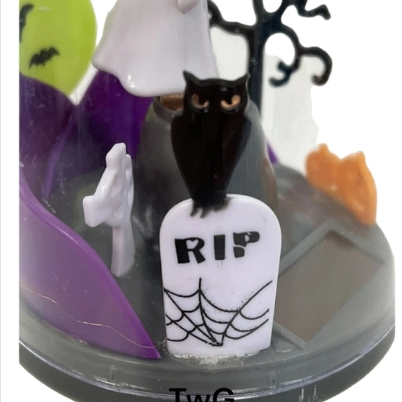 5-Solar Powered Dancing Devil, Bride, Dead Boy, Swinging Ghost, & Your choice - Picture 11 of 11